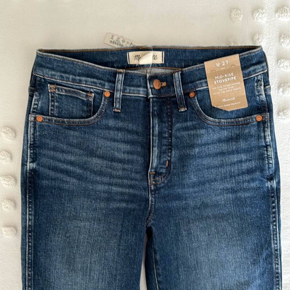 Madewell mid-rise stovepipe.
